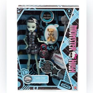 NWT Monster High  Booriginal Creeproduction Frankie